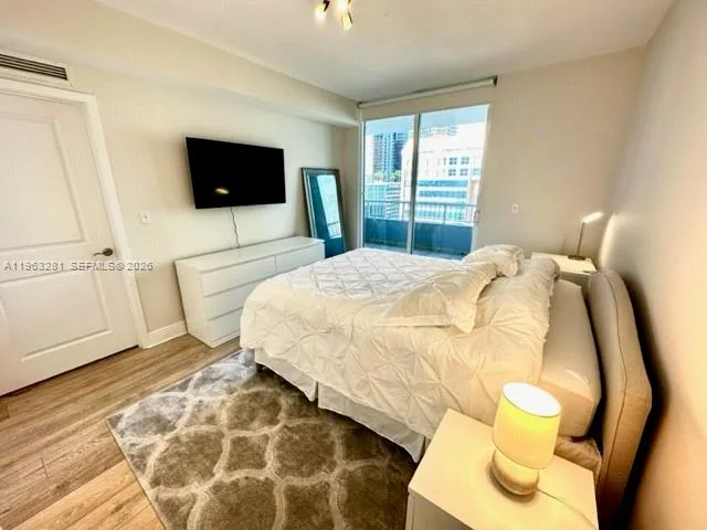170 SE 14th St # 1606, Miami, FL 33131 photo 10