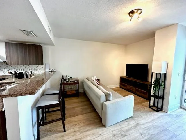 170 SE 14th St # 1606, Miami, FL 33131 photo 7