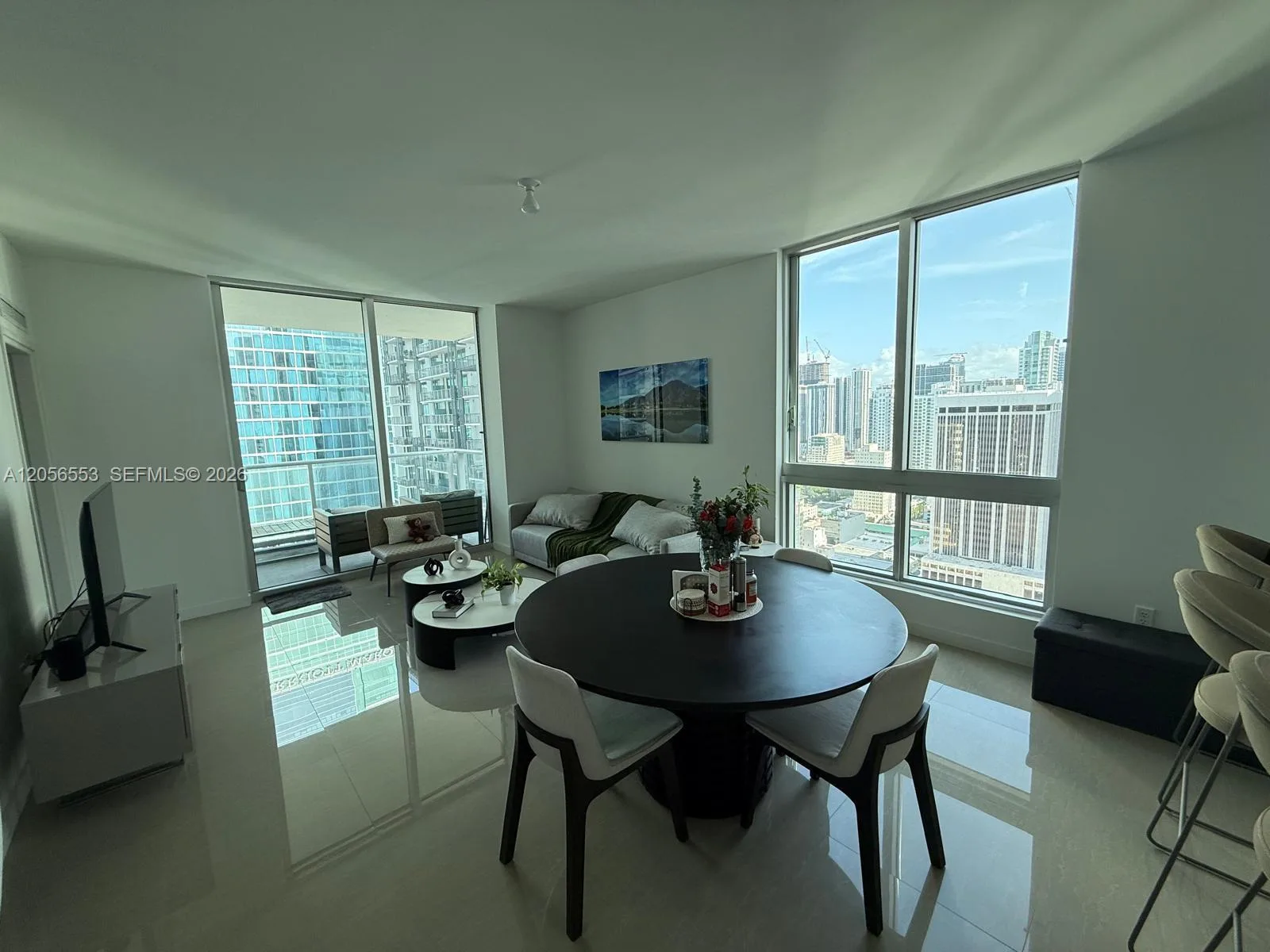 300 S Biscayne Blvd # T-3301, Miami, FL 33131 photo 2