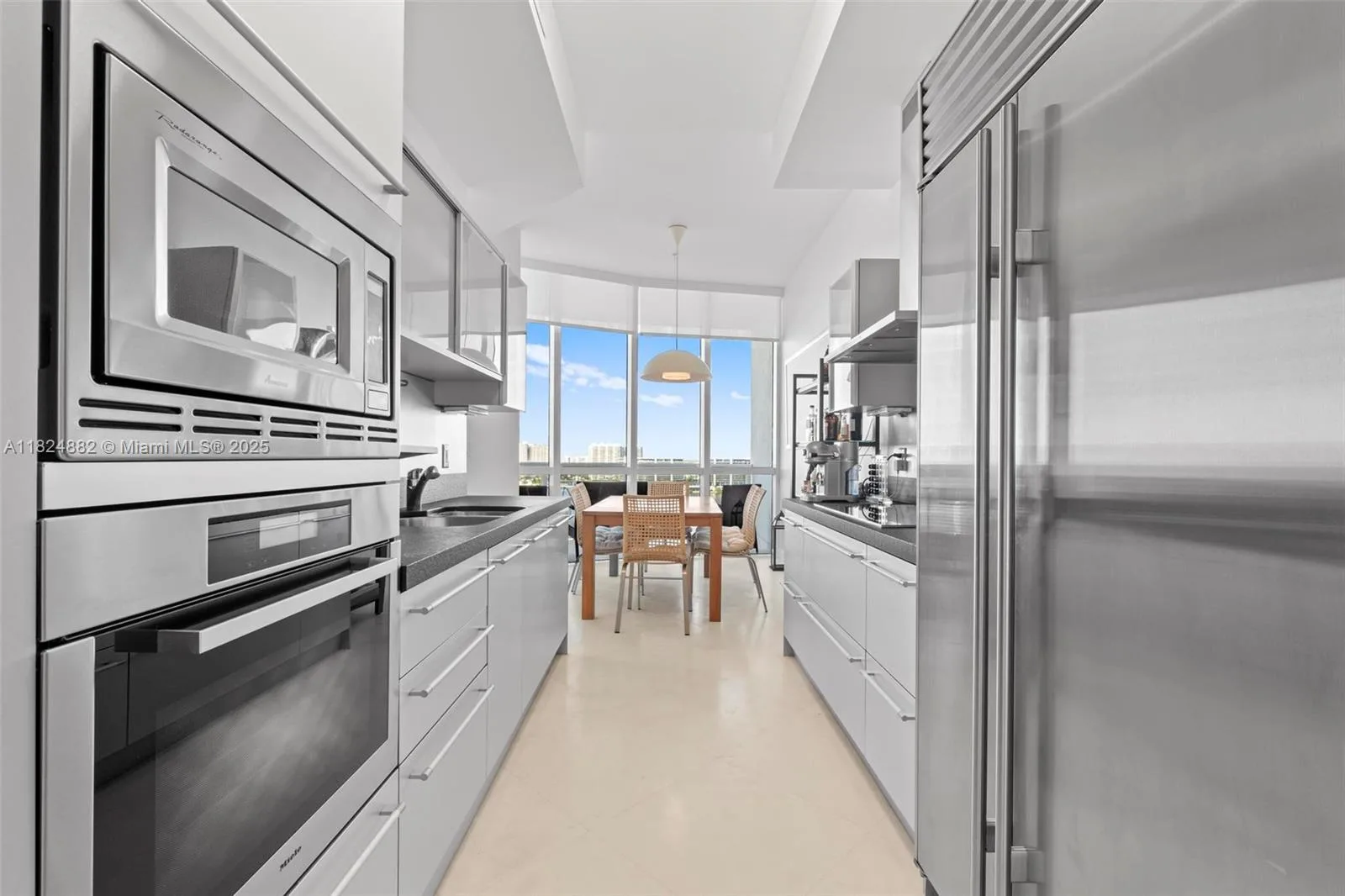 18201 Collins Ave # SPA201, Sunny Isles Beach, FL 33160 photo 3