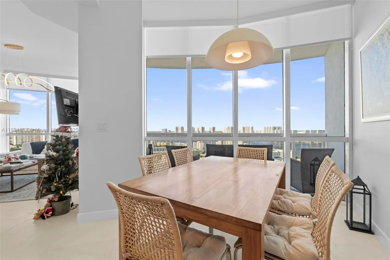 18201 Collins Ave # SPA201, Sunny Isles Beach, FL 33160 photo 4