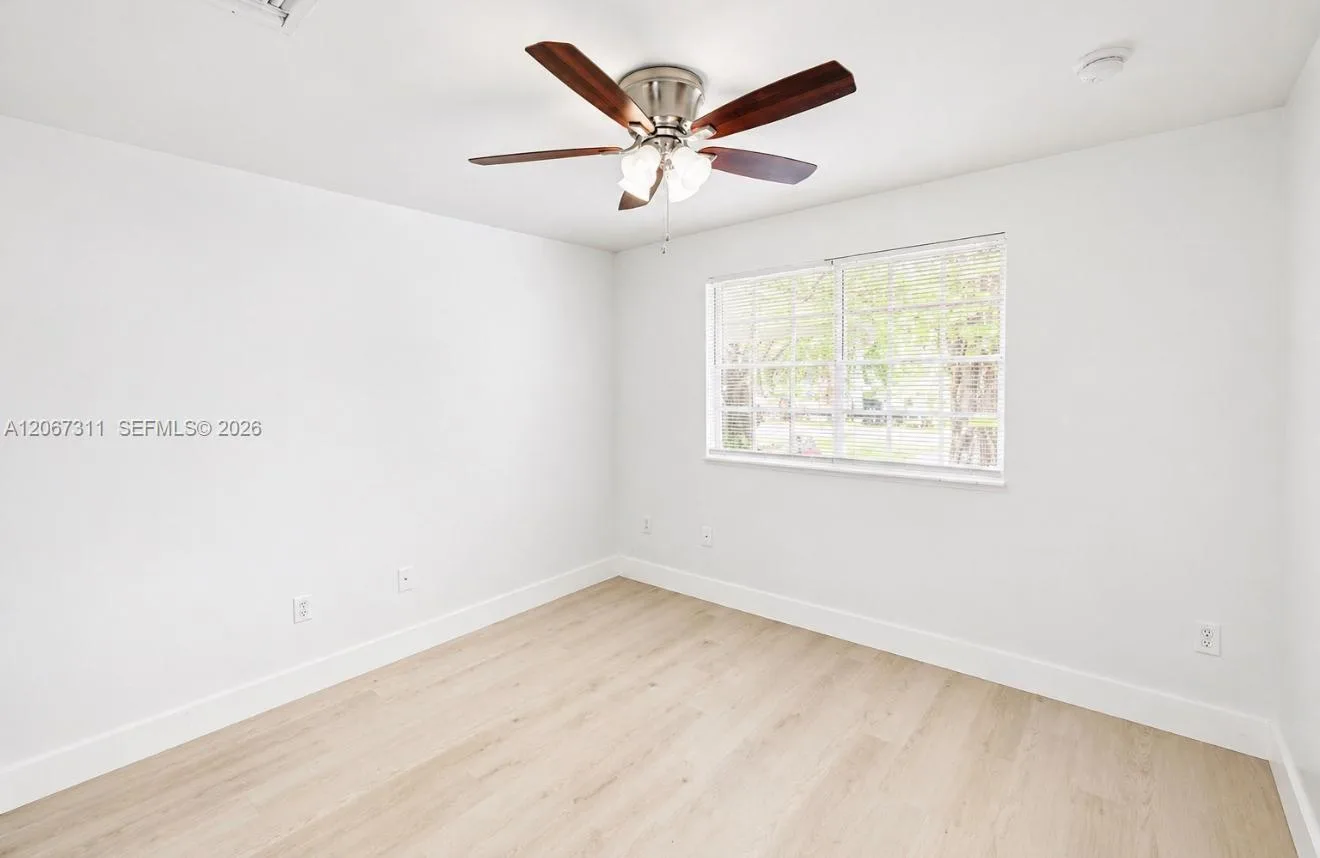 13 S Royal Poinciana Blvd # 20, Miami Springs, FL 33166 photo 4