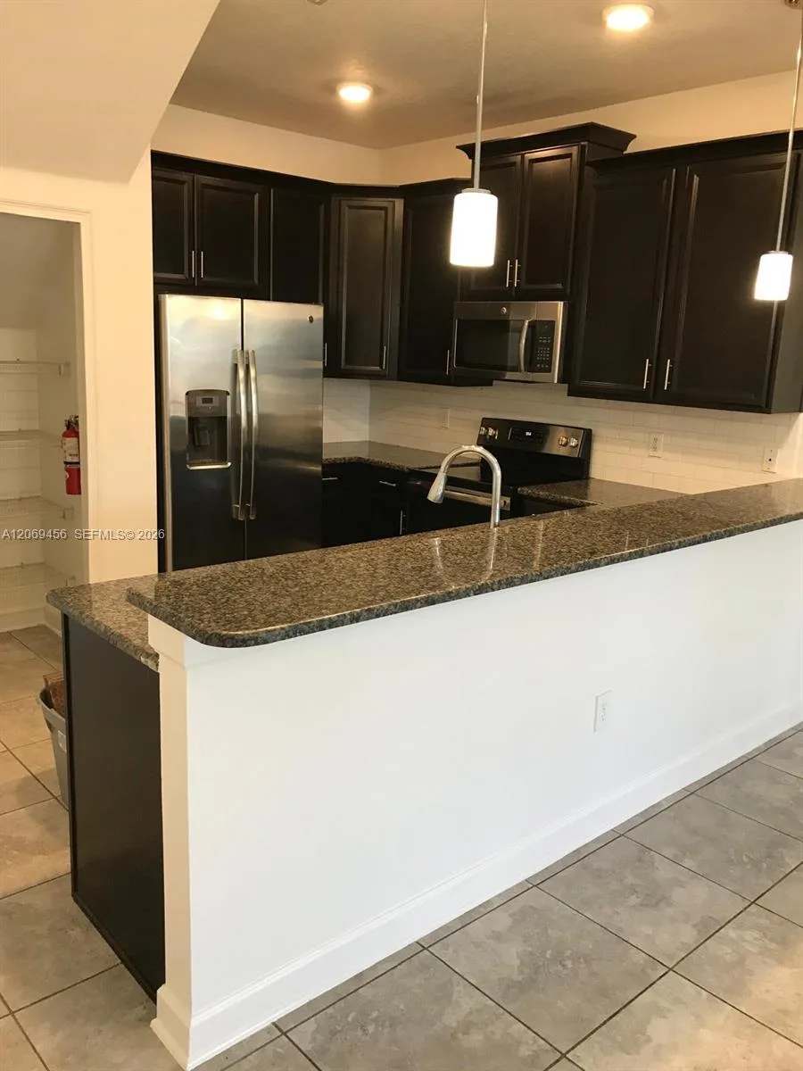 3348 RODRICK CIR # ., Orlando, FL 32824 photo 4