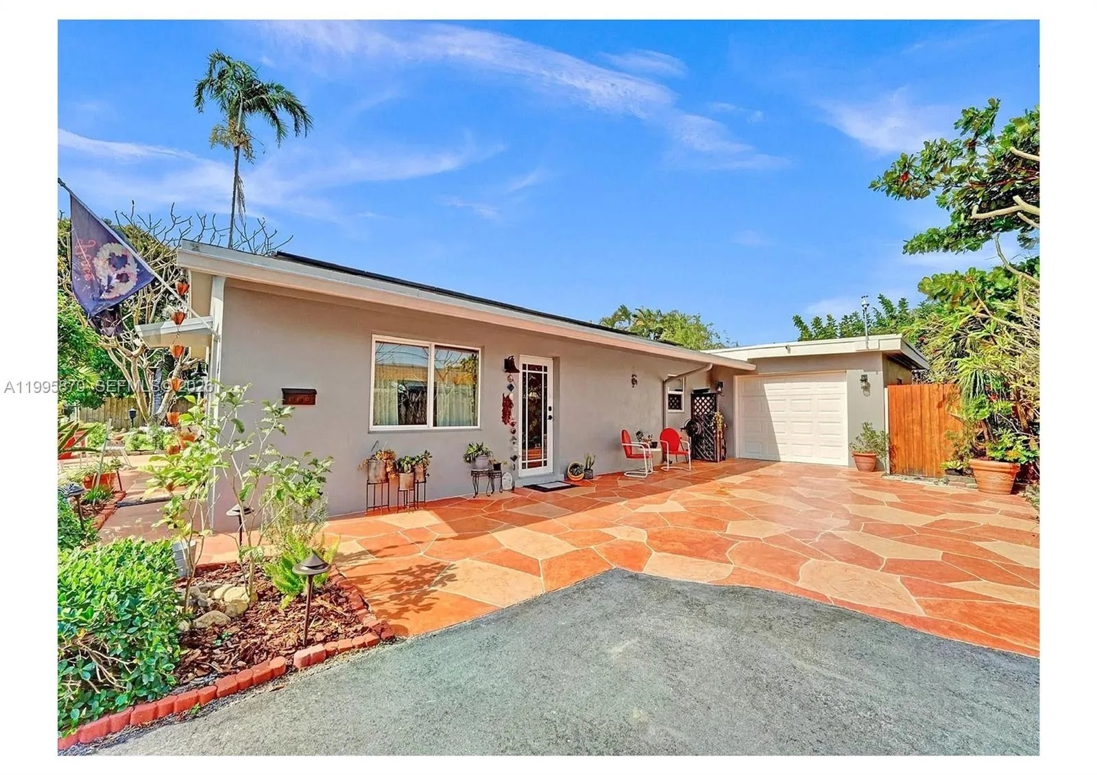 381 NE 42nd St, Oakland Park, FL 33334 photo 4
