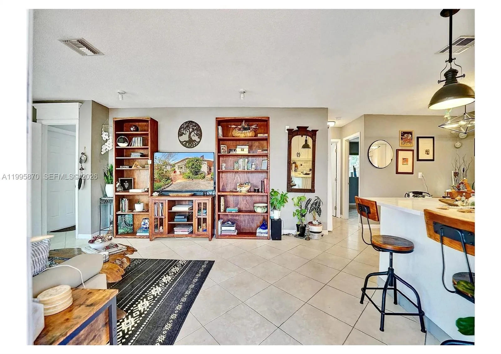 381 NE 42nd St, Oakland Park, FL 33334 photo 5