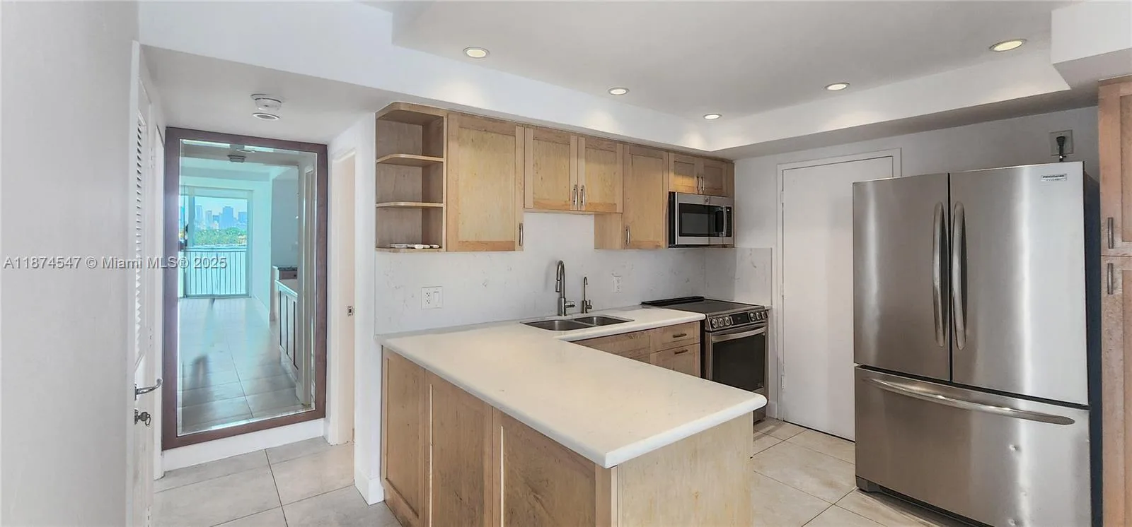 800 West Ave # 711, Miami Beach, FL 33139 photo 4