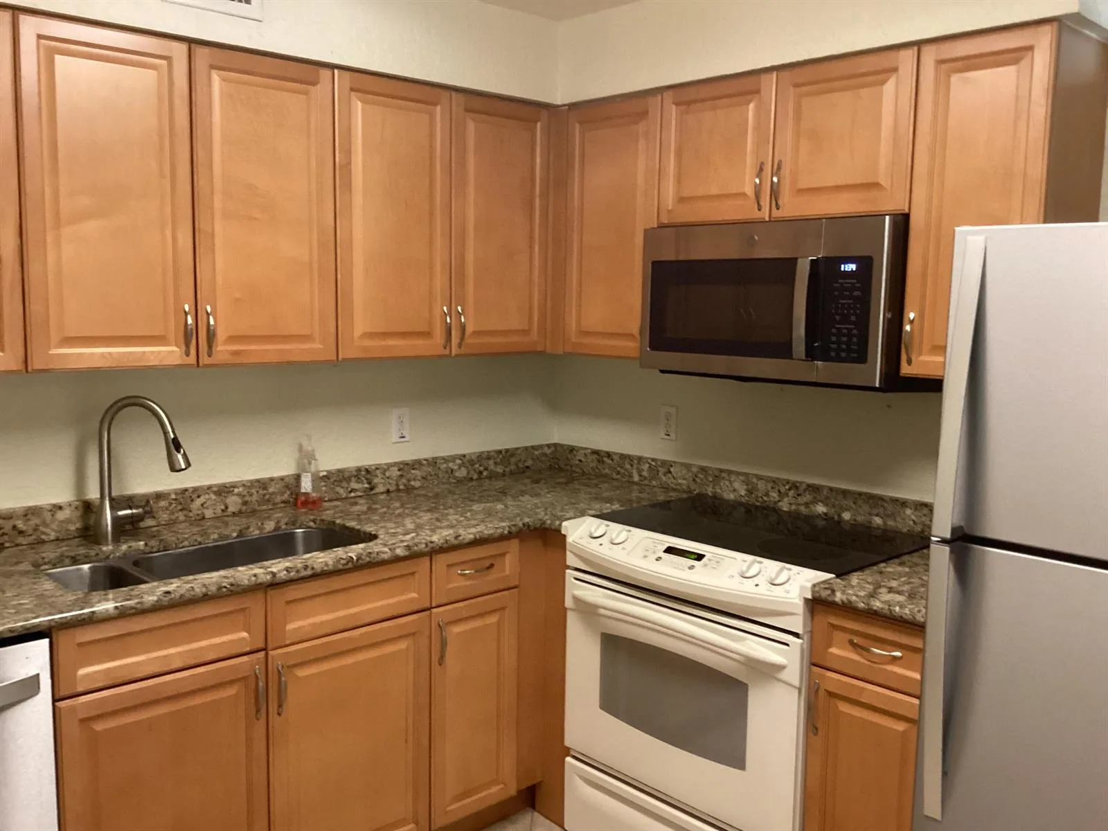 1000 Spanish River Road # 3k, Boca Raton, FL 33432 photo 5