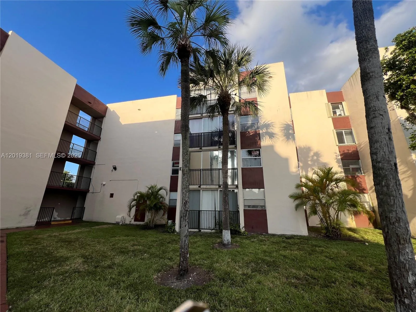9431 SW 4th St # 207, Miami, FL 33174