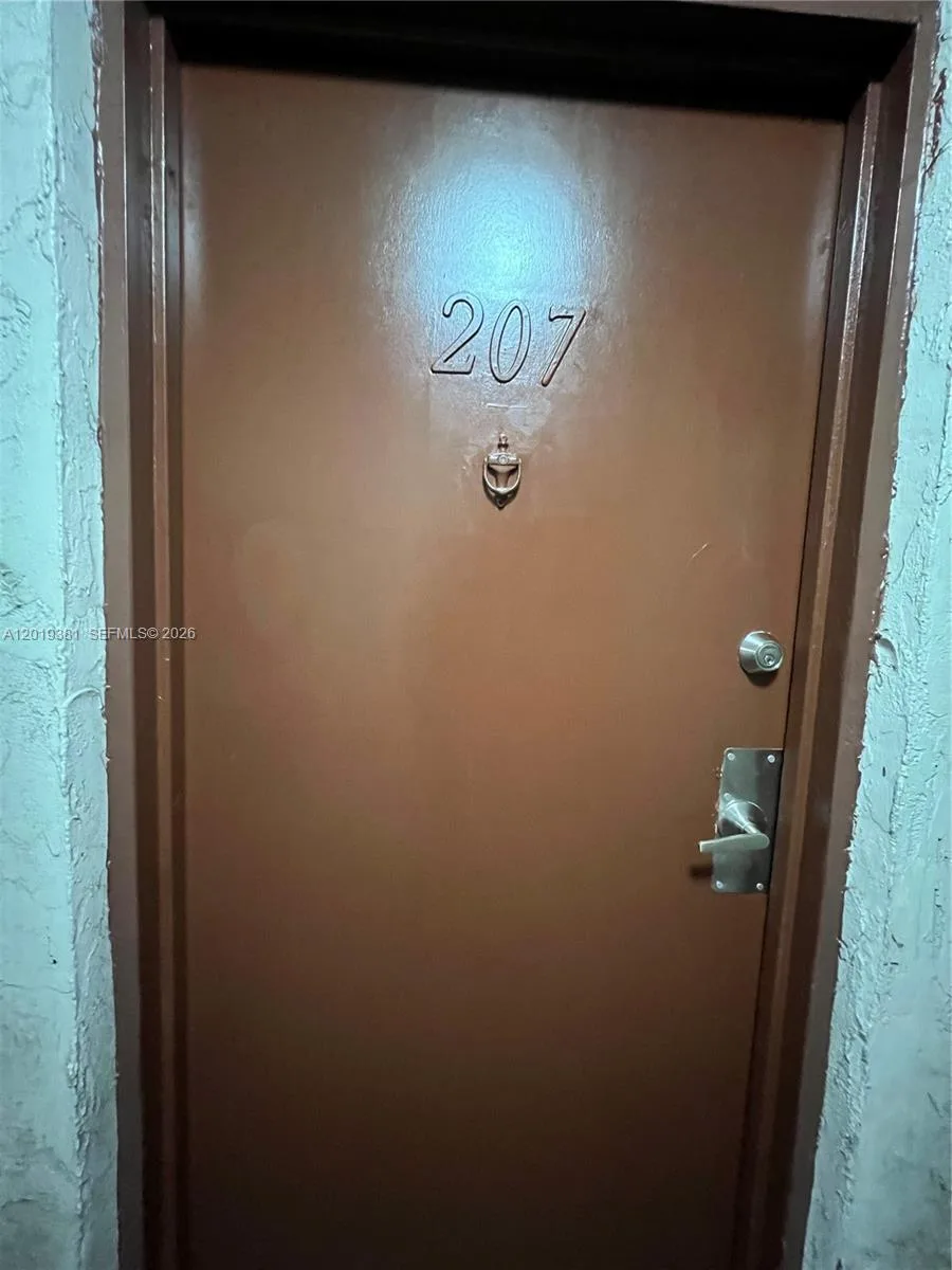 9431 SW 4th St # 207, Miami, FL 33174 photo 4