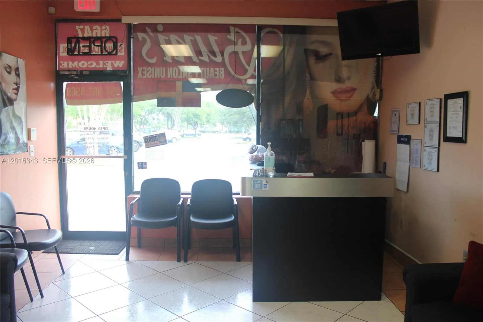 6647 Taft St, Hollywood, FL 33024 photo 3