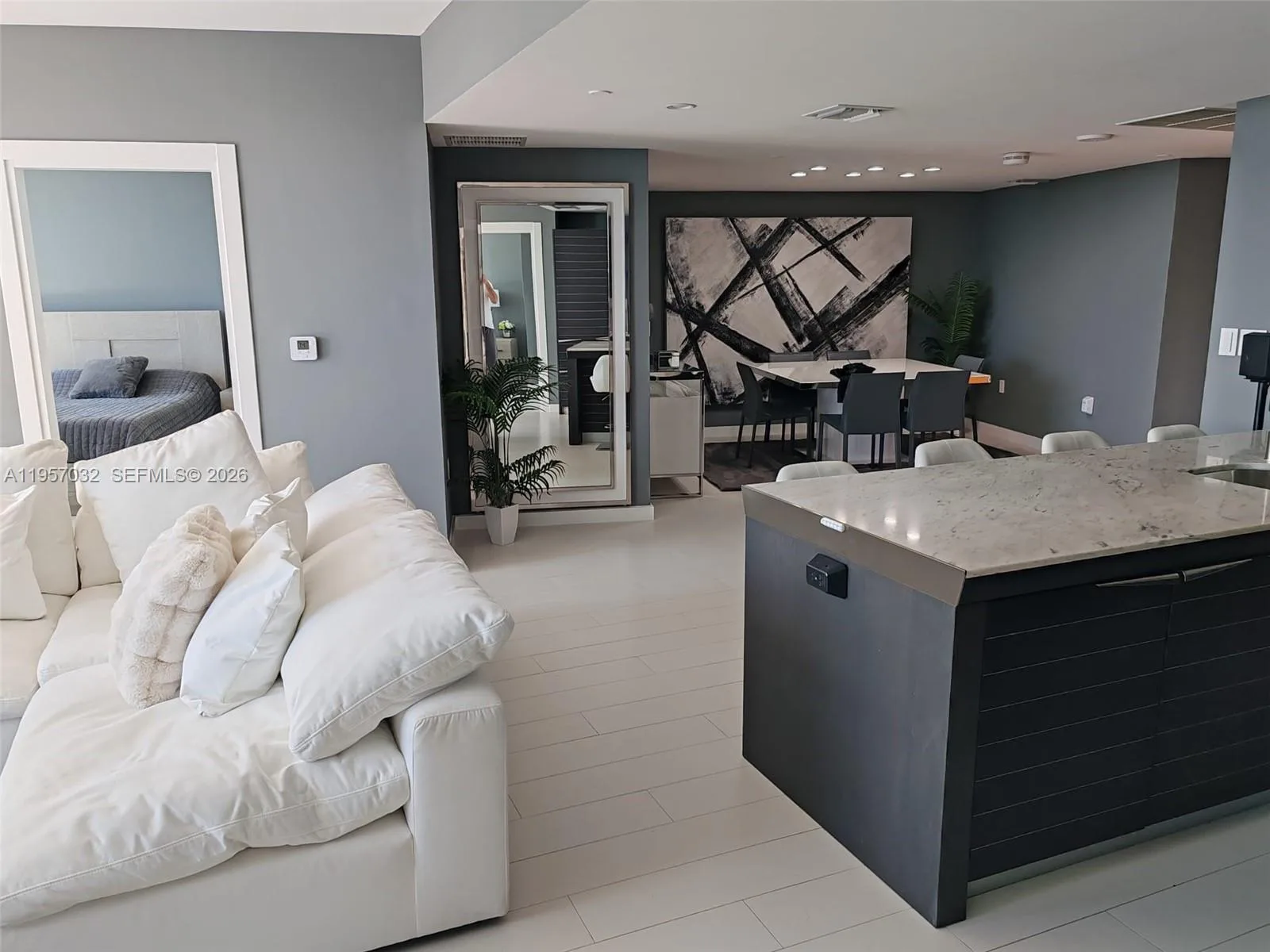 200 Biscayne Boulevard Way # 3907, Miami, FL 33131 photo 5