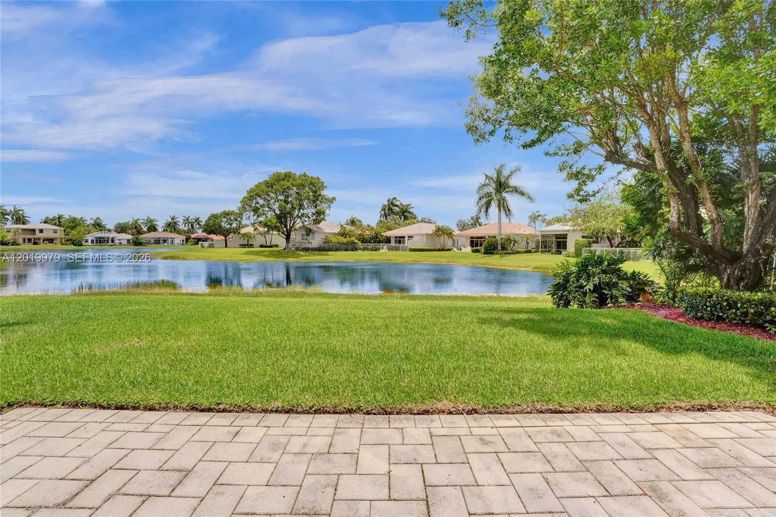 2525 Bay Pointe Ct, Weston, FL 33327 photo 10