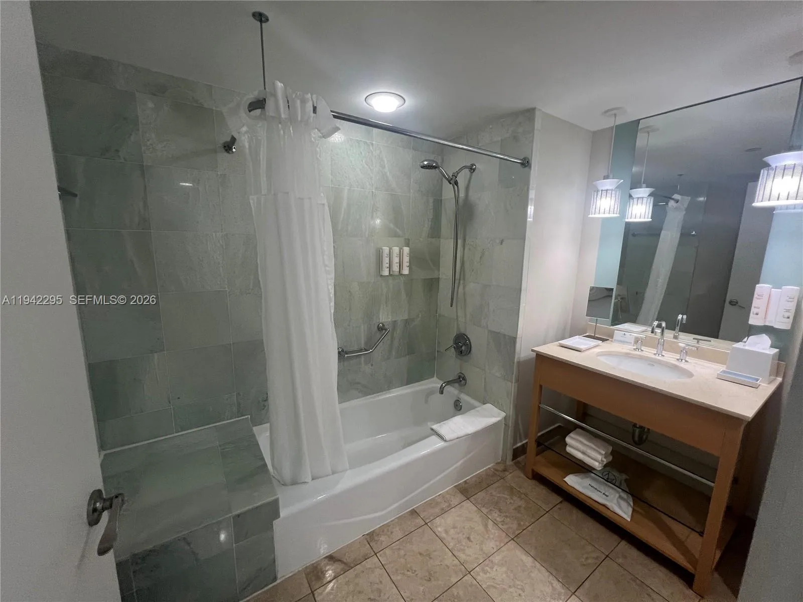 18683 Collins Ave # 2510, Sunny Isles Beach, FL 33160 photo 8
