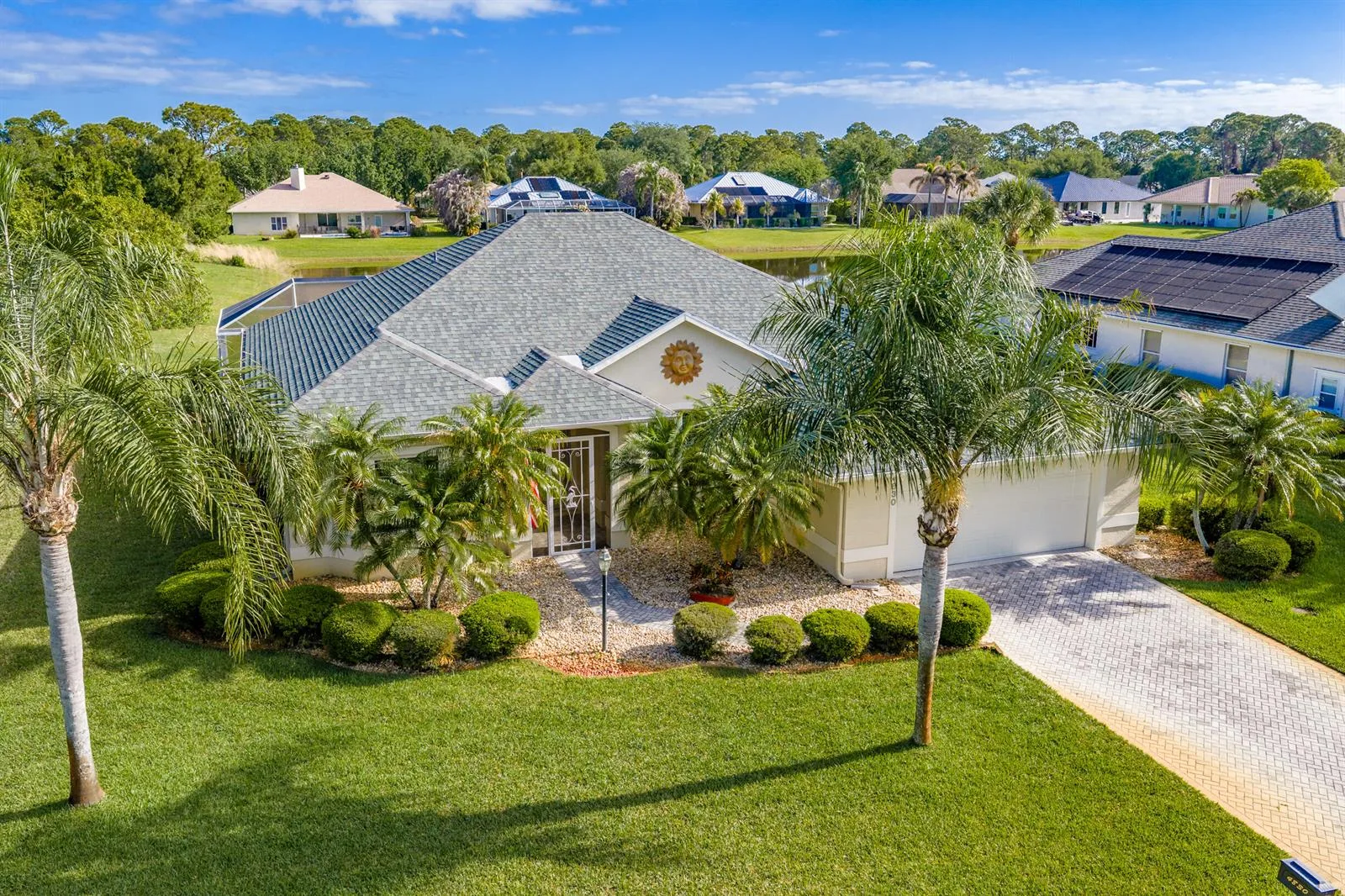 4830 66th Lane, Vero Beach, FL 32967 photo 2
