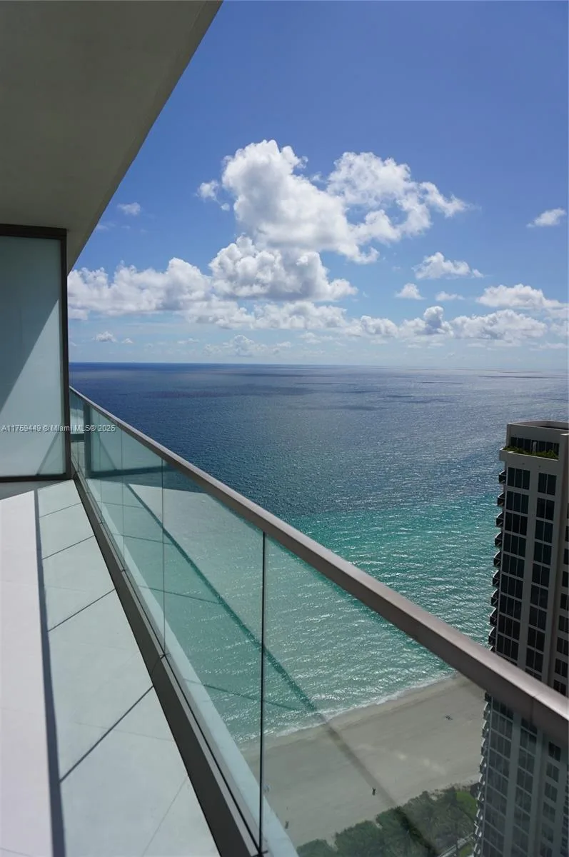 18975 SE Collins Ave # 3405, Sunny Isles Beach, FL 33160 photo 5