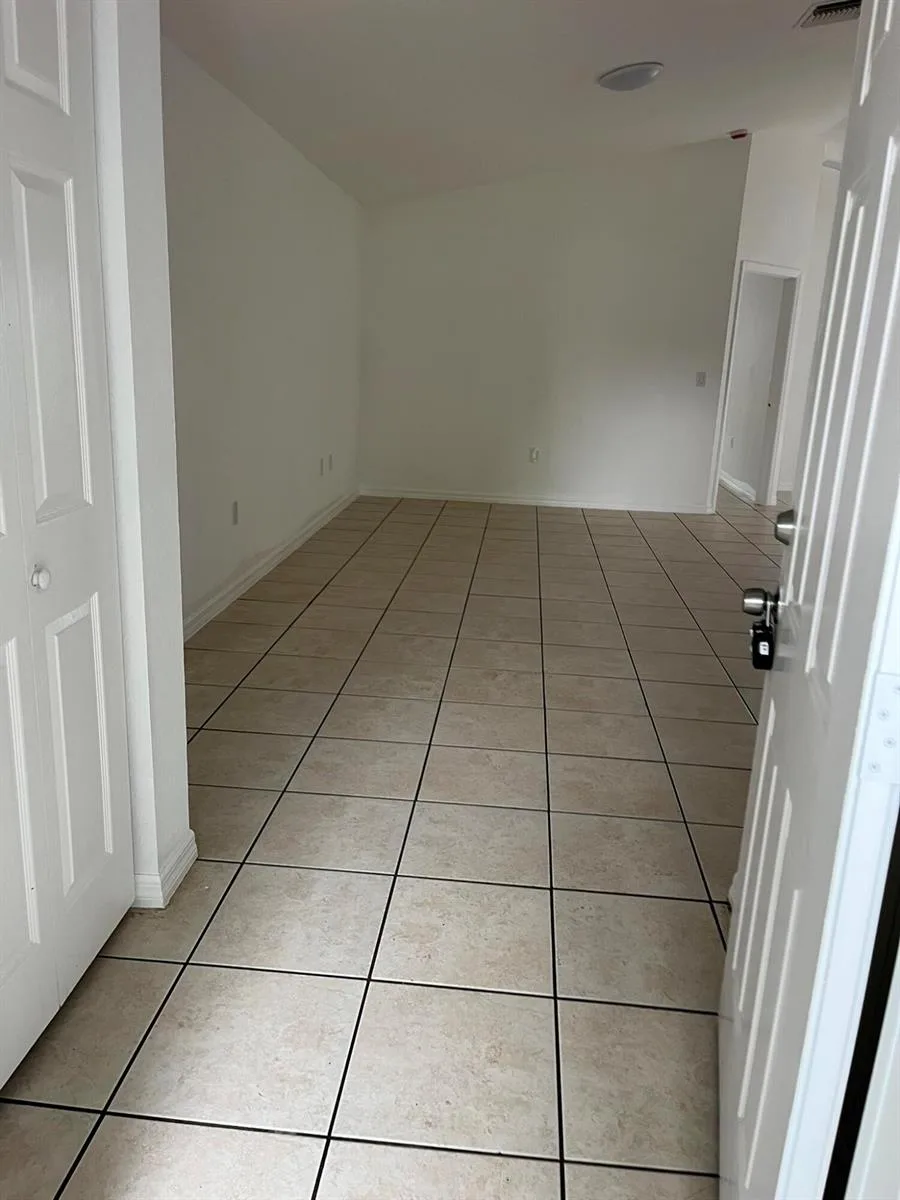 3049 SE 38th Avenue, Okeechobee, FL 34974 photo 3