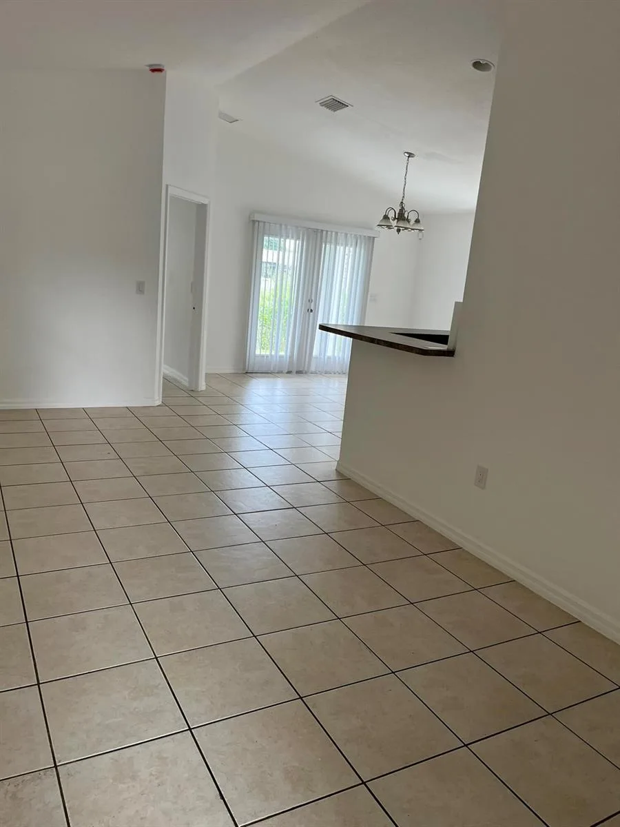 3049 SE 38th Avenue, Okeechobee, FL 34974 photo 4