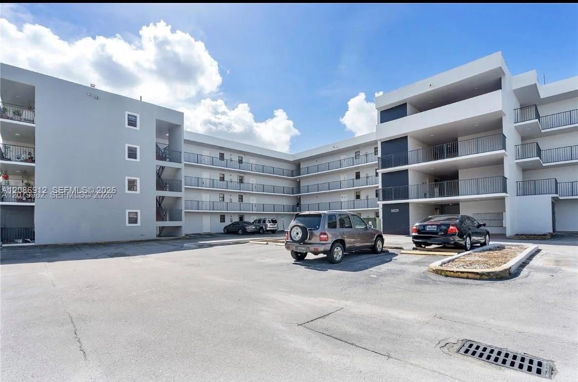 5825 W 25th Ct # 311, Hialeah, FL 33016