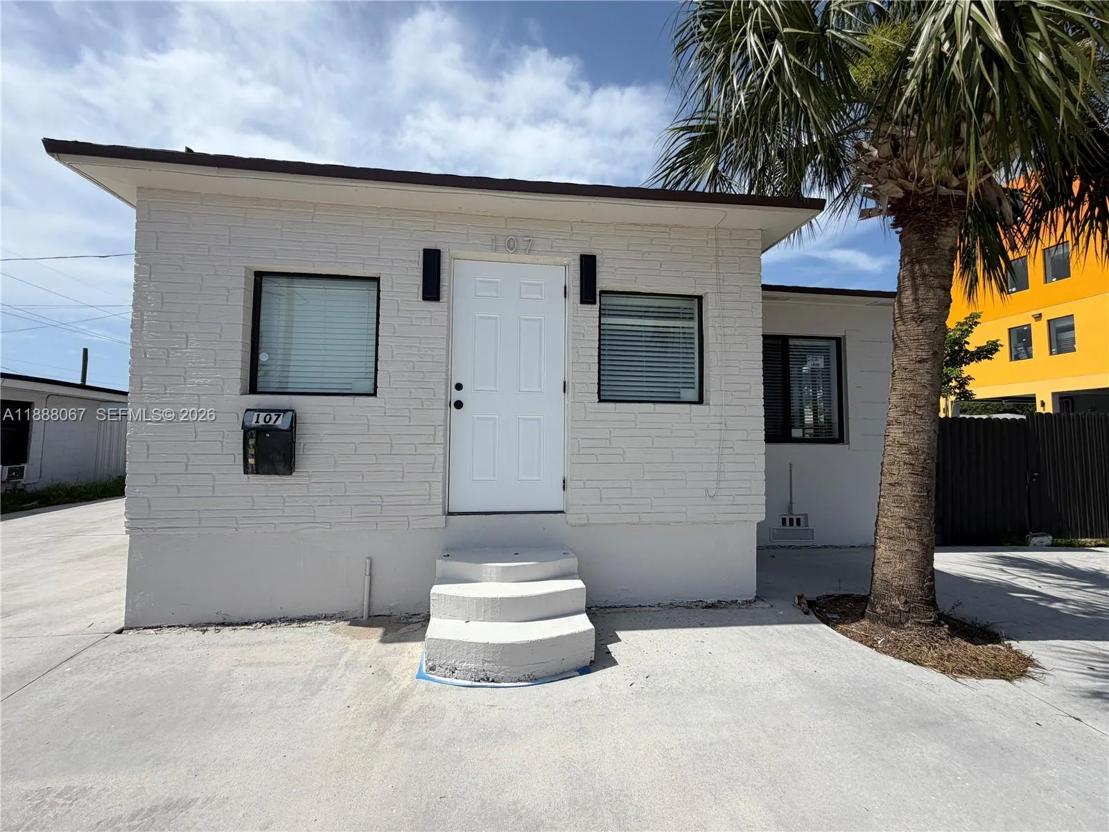 107 W Pembroke Rd, Hallandale Beach, FL 33009 photo 5