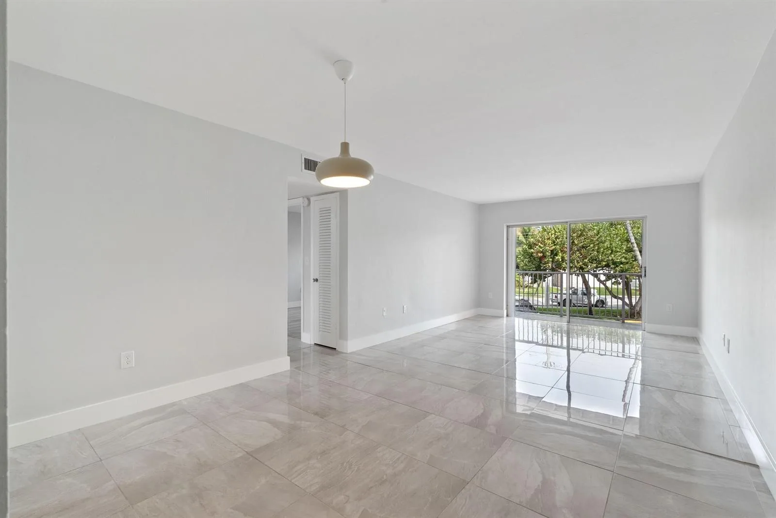 7500 SW 82nd Street # G209, Miami, FL 33143