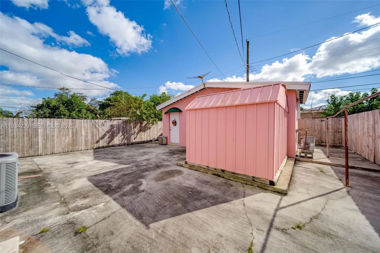854 E 24th St, Hialeah, FL 33013 photo 9
