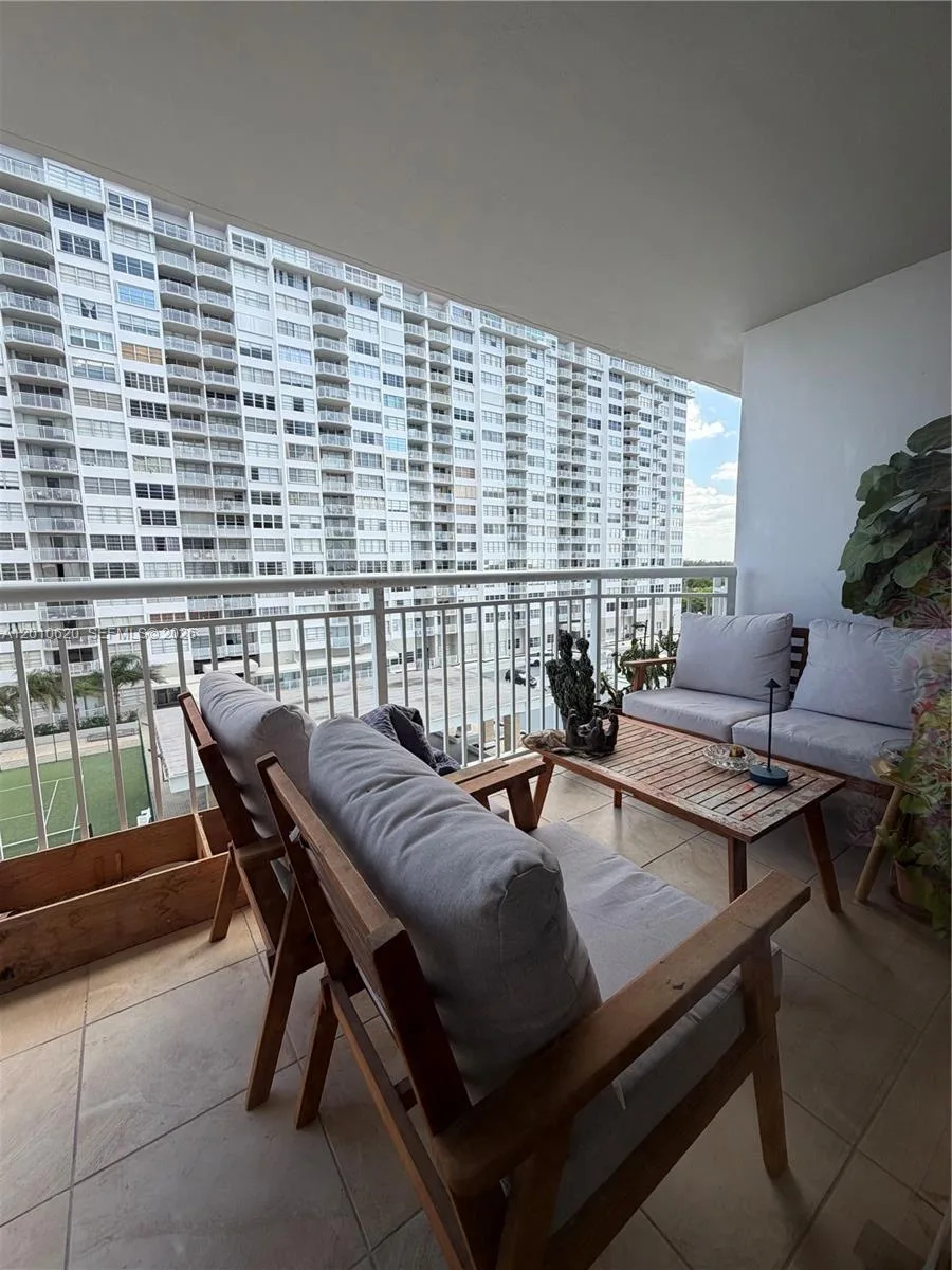 18061 Biscayne Blvd # 601, Aventura, FL 33160 photo 10