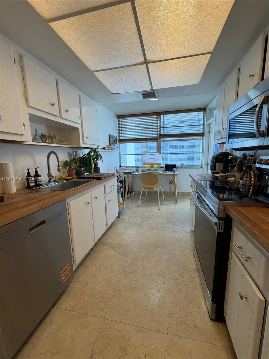 18061 Biscayne Blvd # 601, Aventura, FL 33160 photo 12