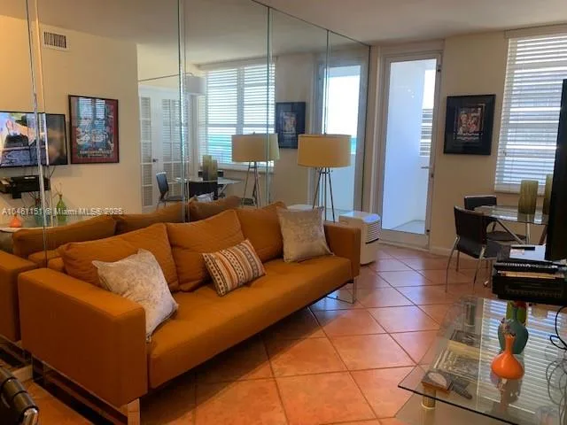 100 Lincoln Rd # 1129, Miami Beach, FL 33139