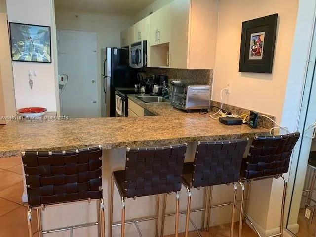 100 Lincoln Rd # 1129, Miami Beach, FL 33139 photo 5