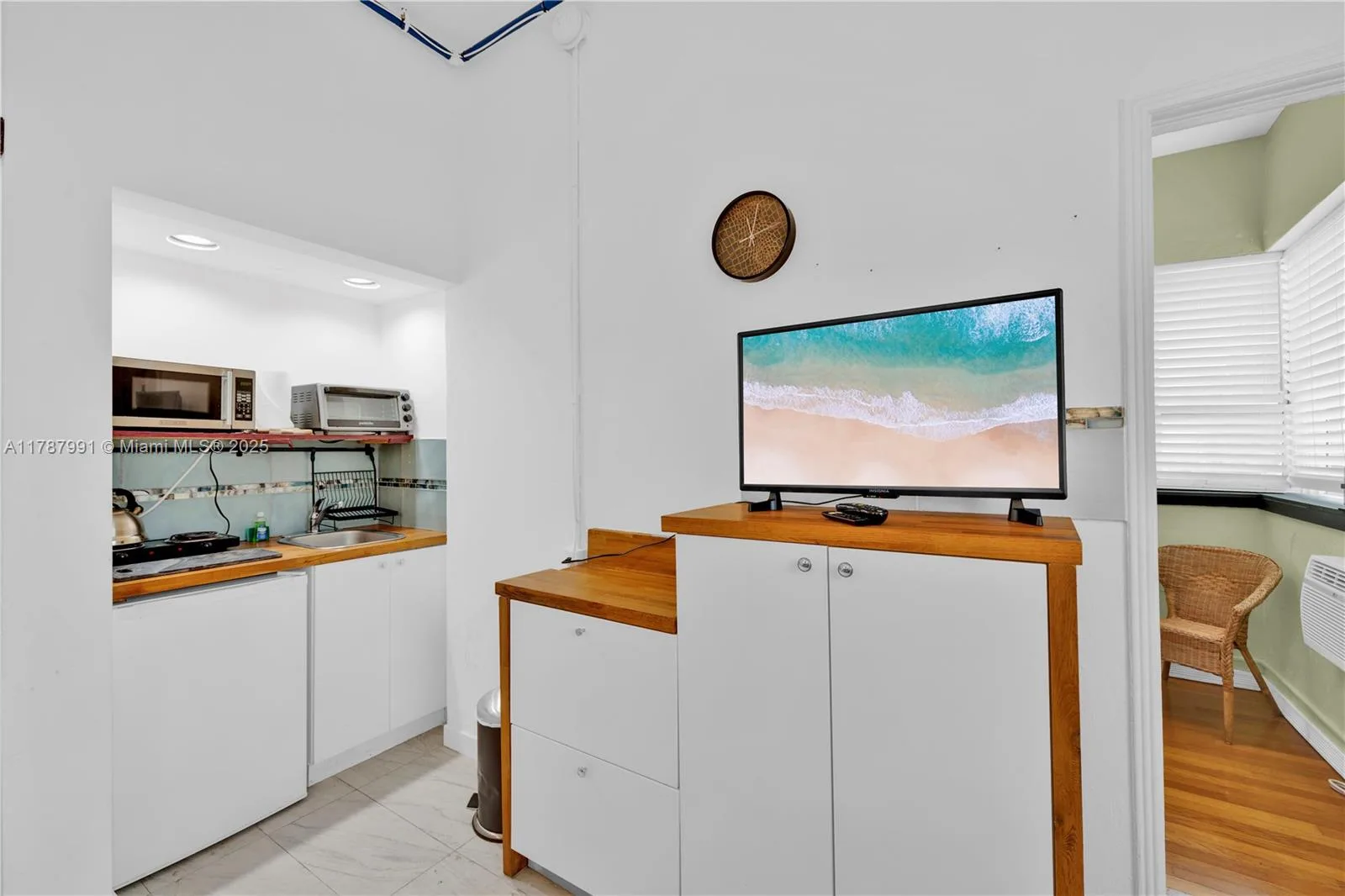 255 W 24th St # 136, Miami Beach, FL 33140 photo 3