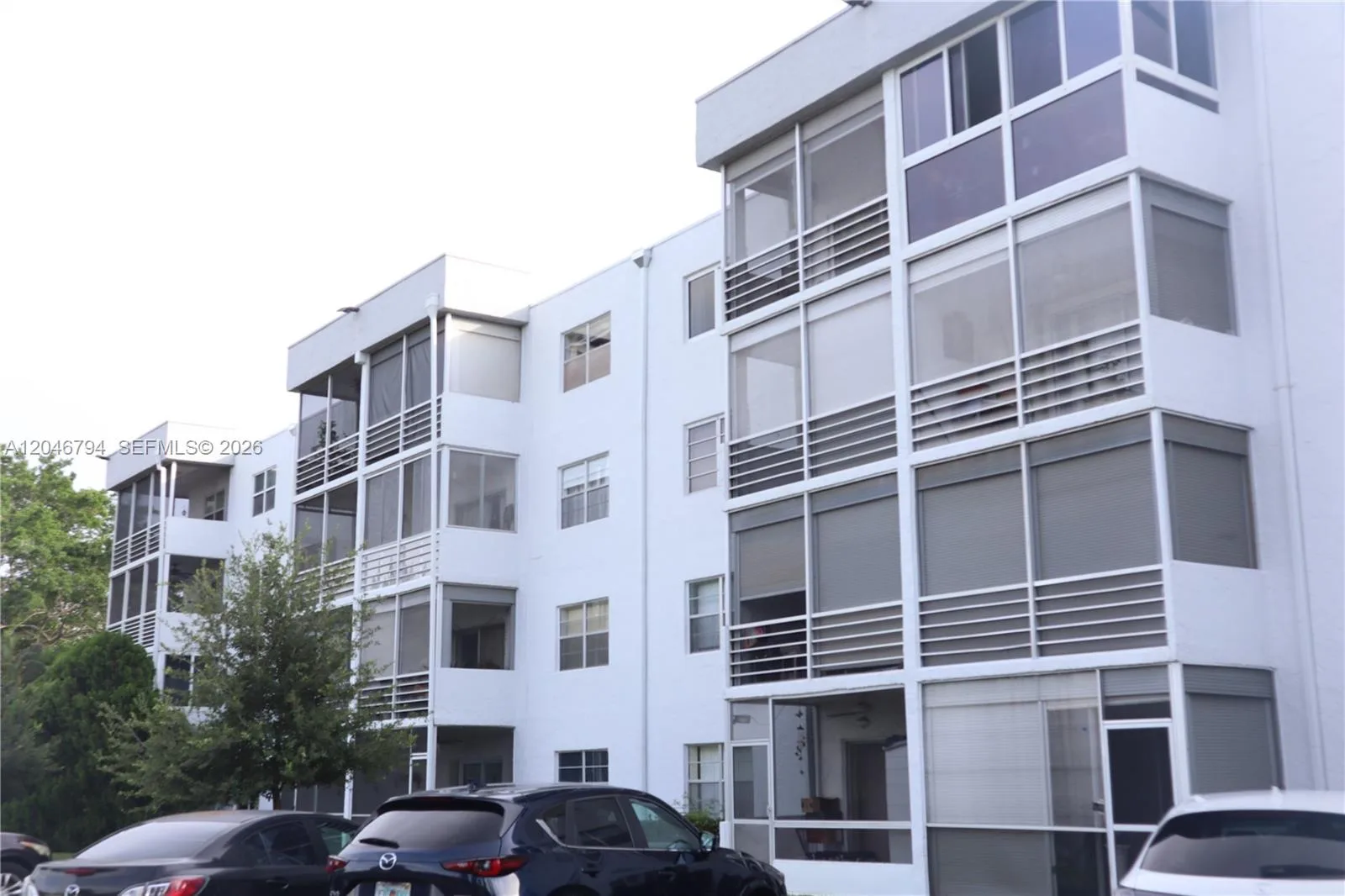 3000 E Sunrise Lakes Dr # 303, Sunrise, FL 33322
