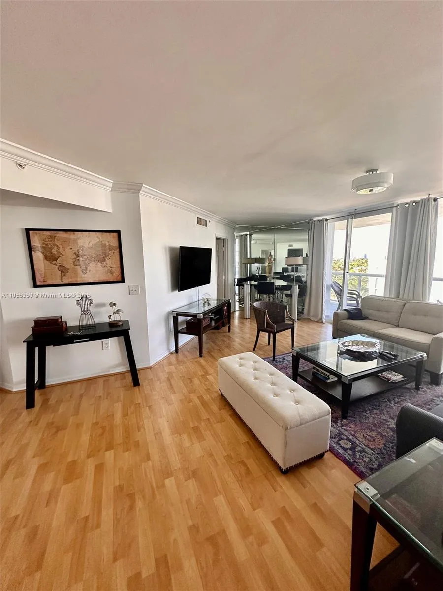 6301 Collins Ave # 806, Miami Beach, FL 33141