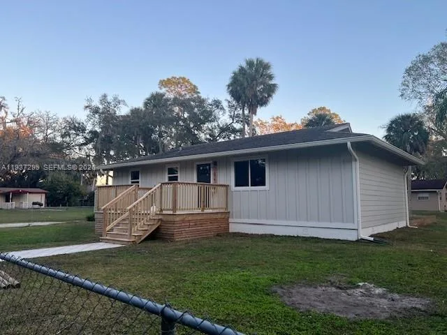 2823 Belinda Drive, Deland, FL 32720 photo 5
