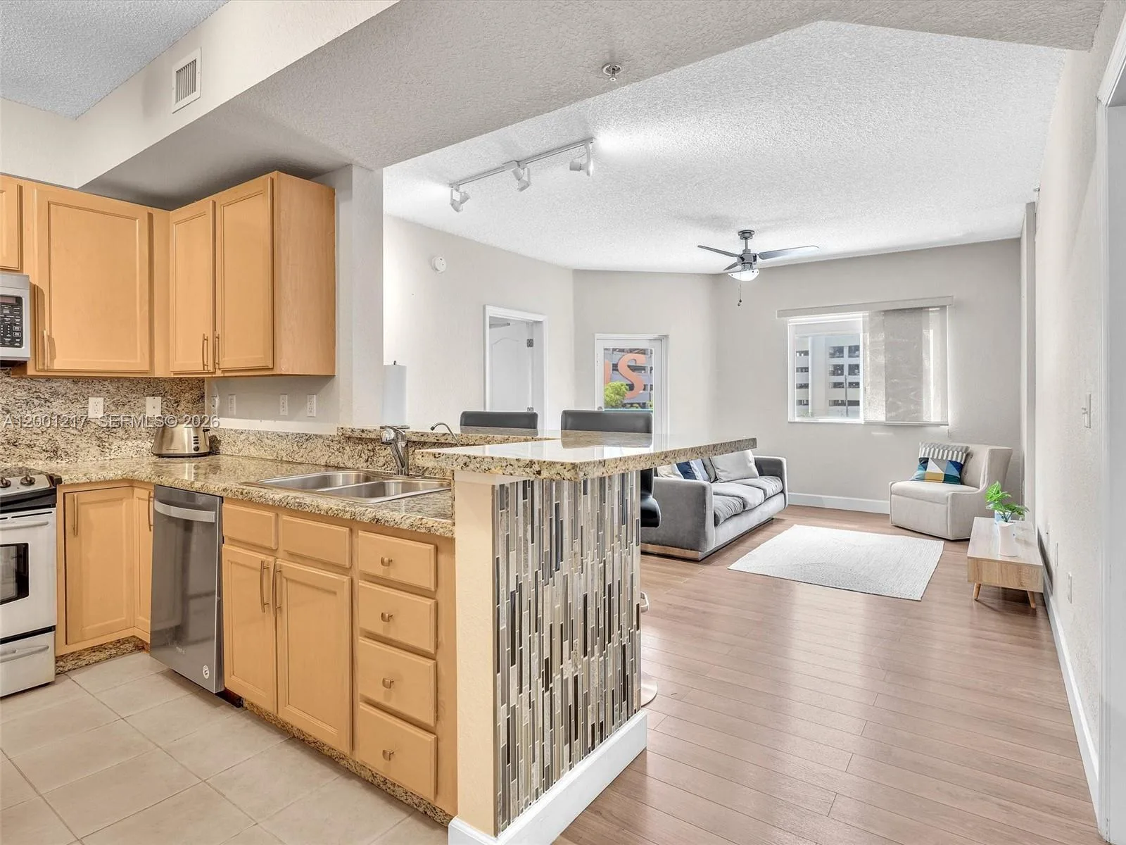 6001 SW 70th St # 313, South Miami, FL 33143