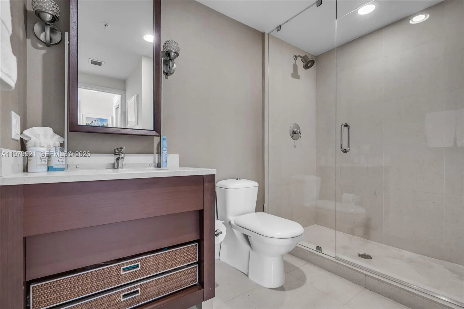 6899 Collins Ave # 2403, Miami Beach, FL 33141 photo 12