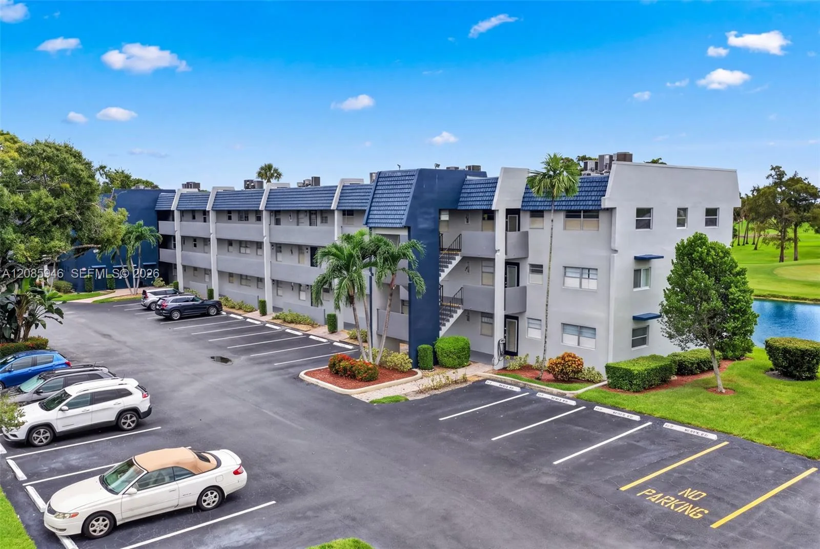 7807 Golf Cir Dr # 104, Margate, FL 33063