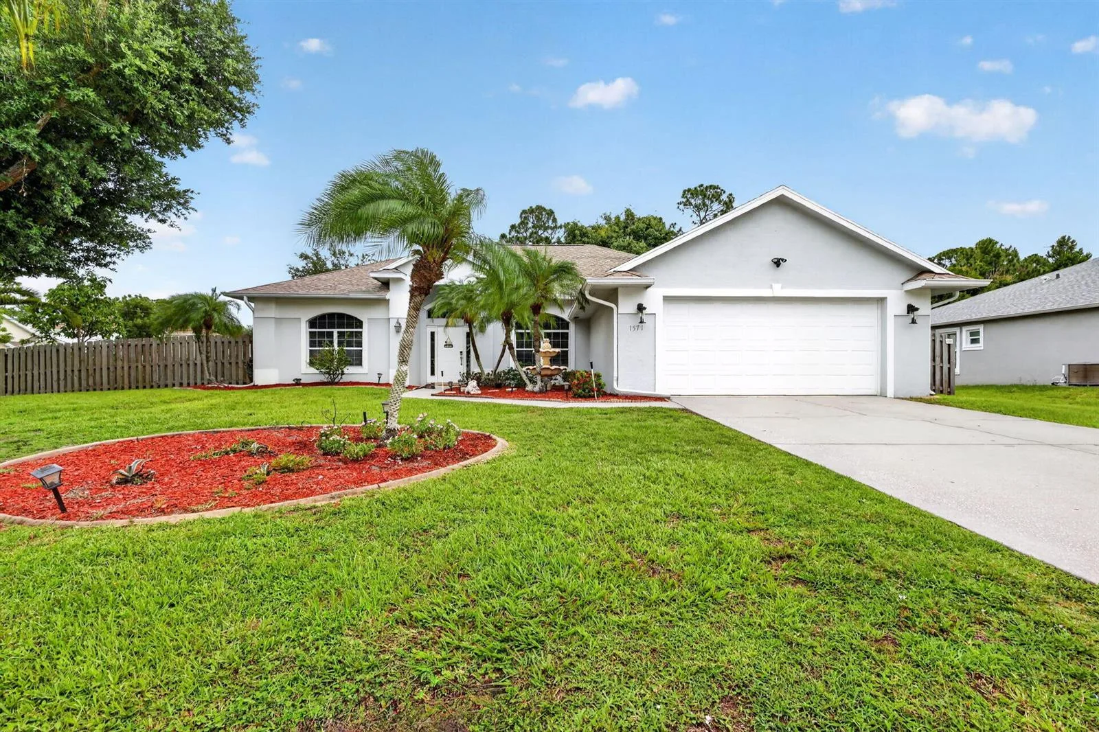 1571 SW Hunnicut Avenue, Port St. Lucie, FL 34953 photo 2