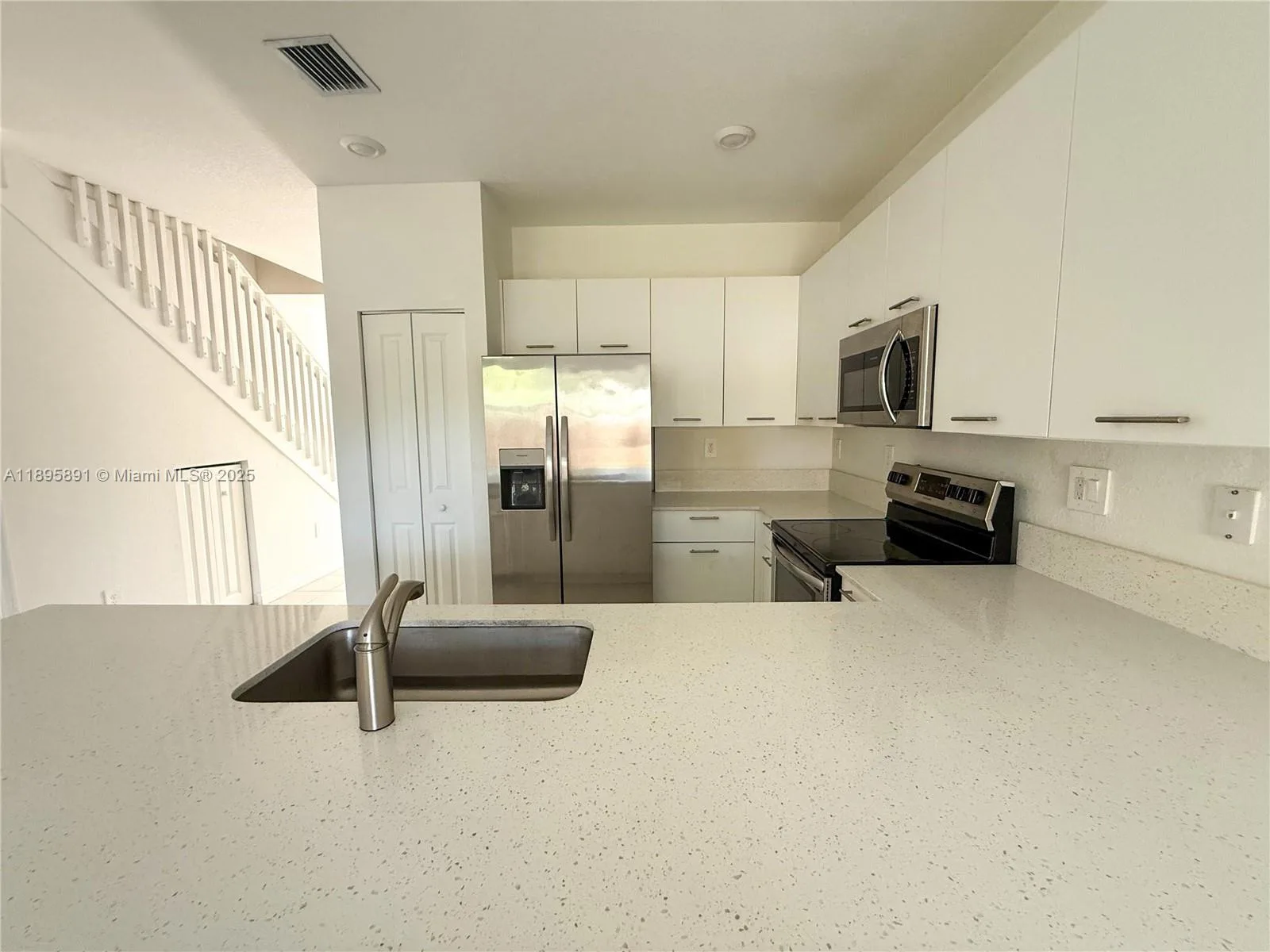 12445 NW 23rd Ct, Miami, FL 33167 photo 4