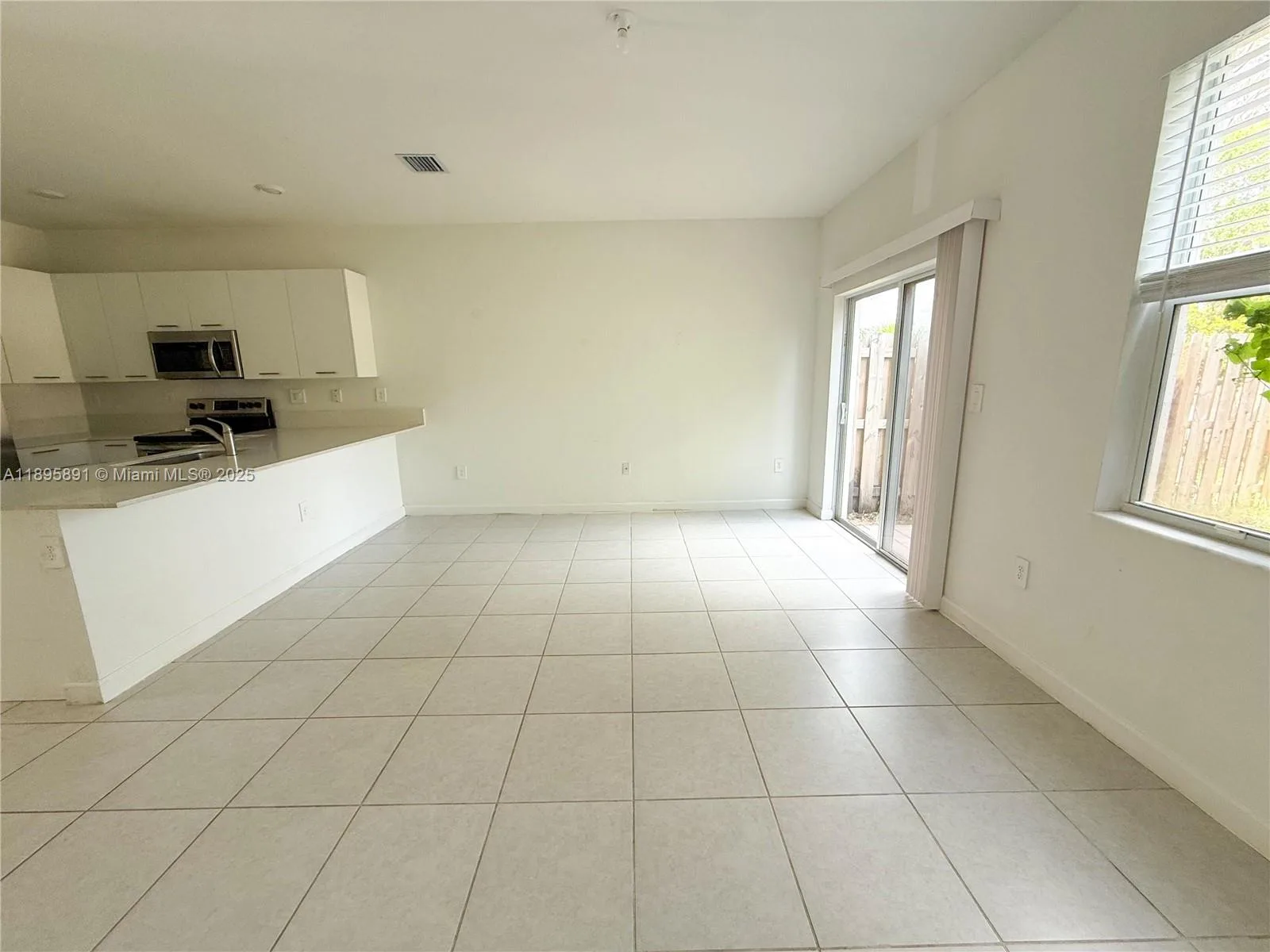 12445 NW 23rd Ct, Miami, FL 33167 photo 6