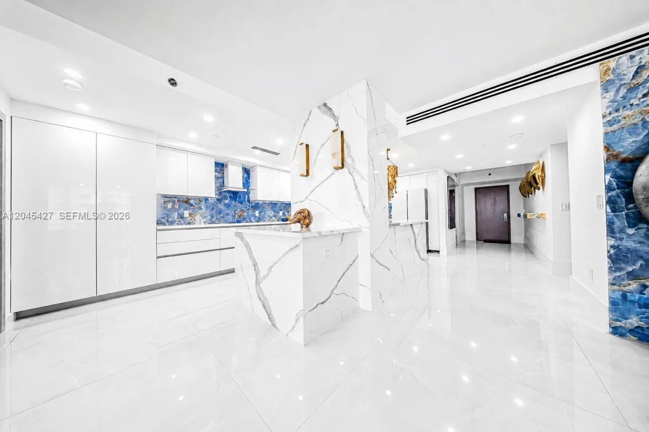 1800 S Ocean Dr # 3601, Hallandale Beach, FL 33009 photo 4