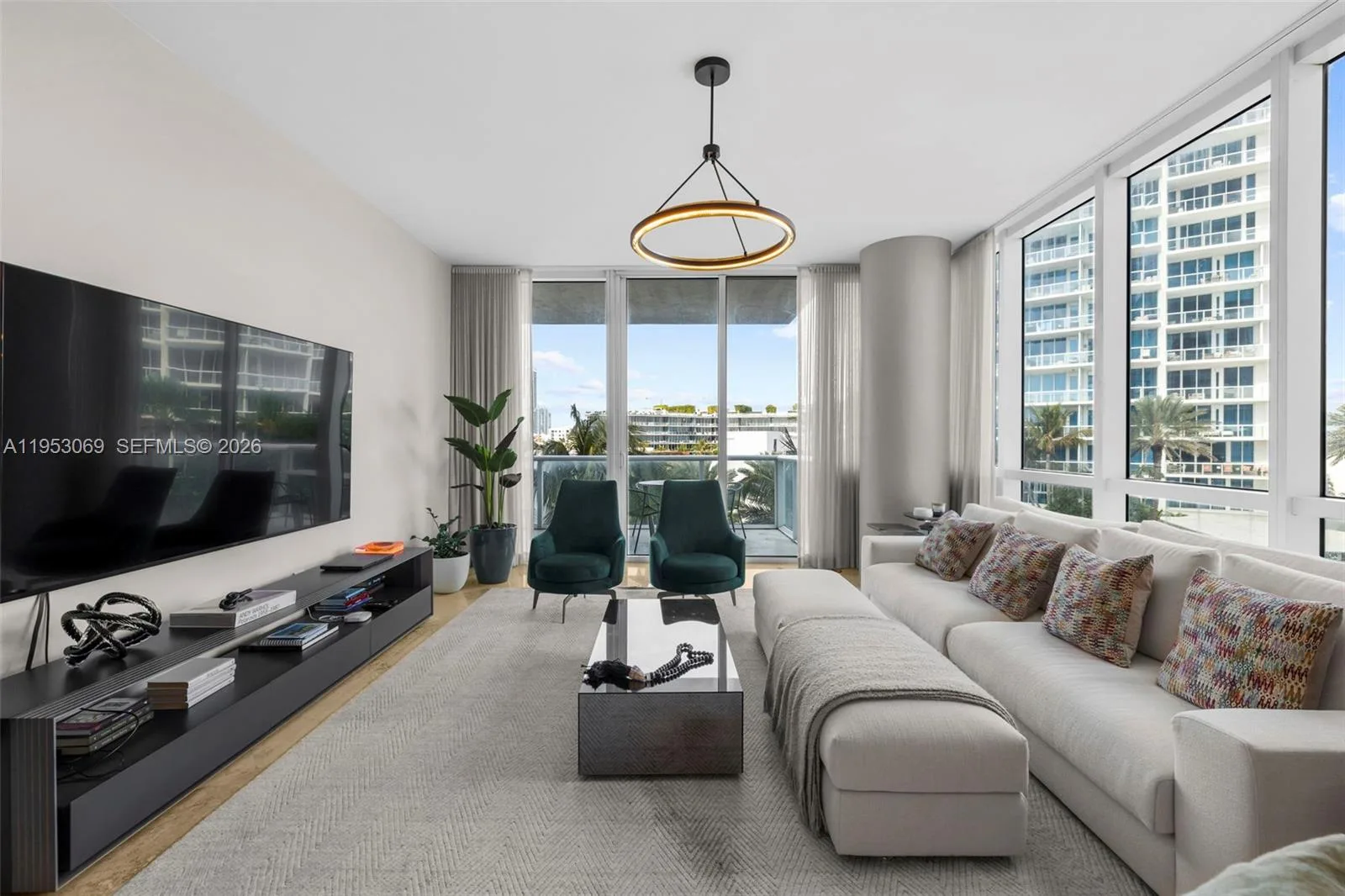 100 S Pointe Dr # 510, Miami Beach, FL 33139 photo 8