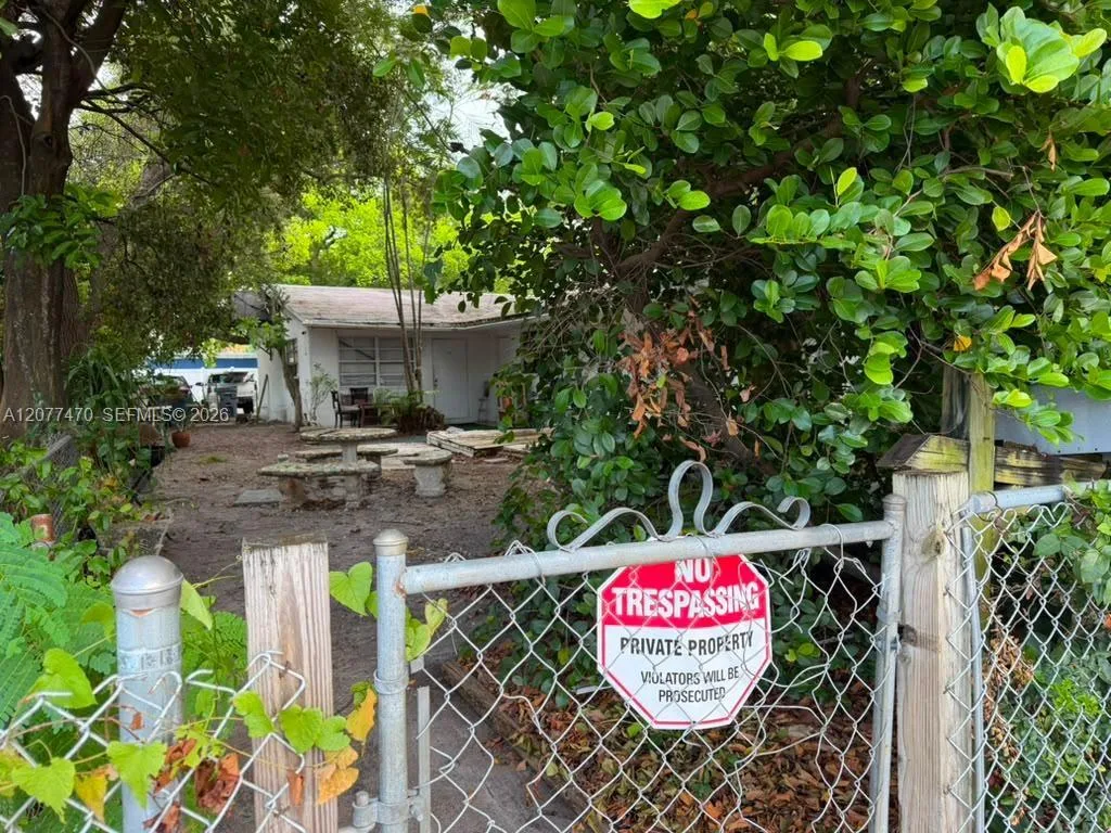 1918 Sheridan St, Hollywood, FL 33020 photo 2