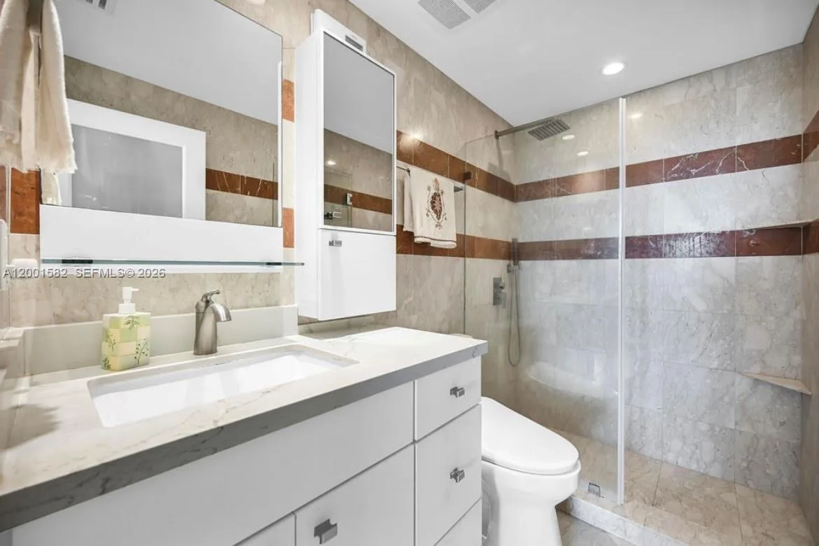 5601 Collins Ave # 903, Miami Beach, FL 33140 photo 13