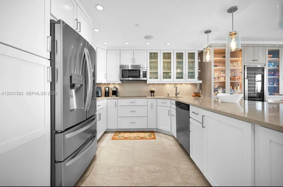 5601 Collins Ave # 903, Miami Beach, FL 33140 photo 2