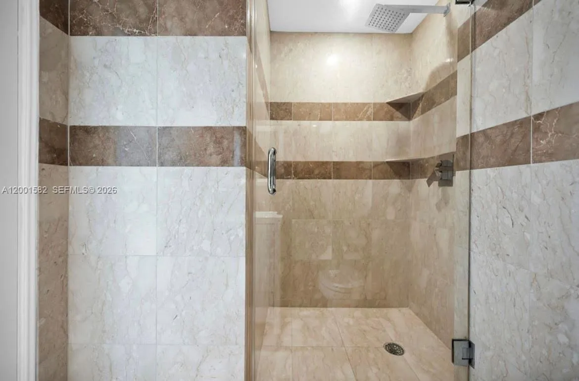 5601 Collins Ave # 903, Miami Beach, FL 33140 photo 8