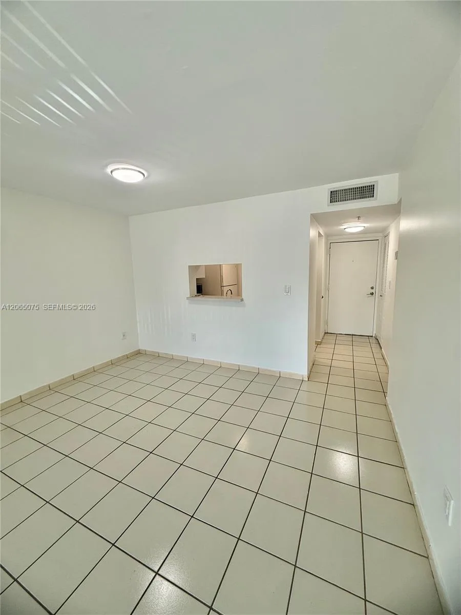 5201 NW 7th St # 202, Miami, FL 33126 photo 4