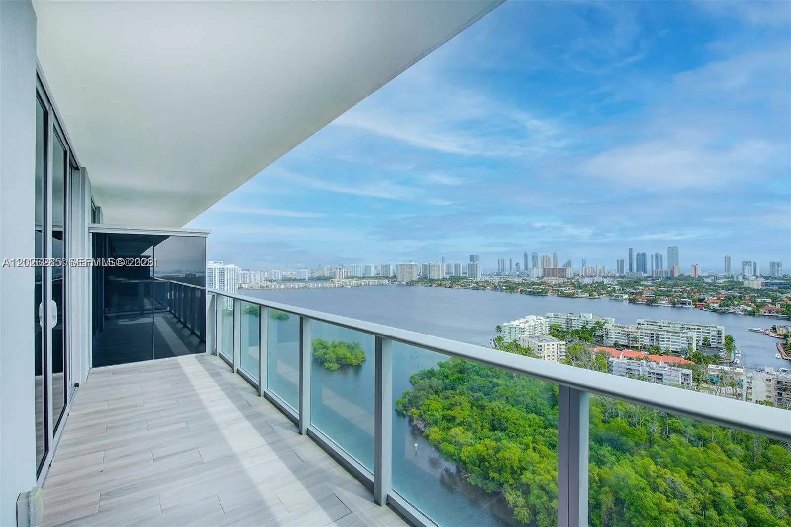 16385 Biscayne Blvd # 2616, North Miami Beach, FL 33160
