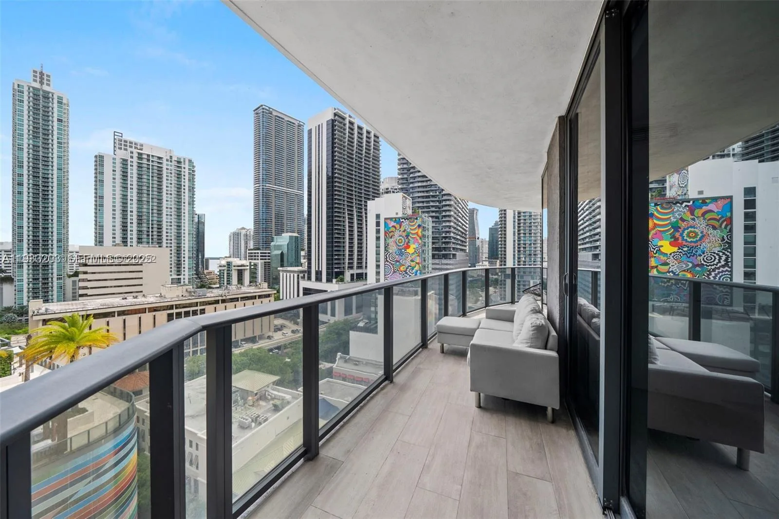 45 SW 9th St # 1403, Miami, FL 33130 photo 3