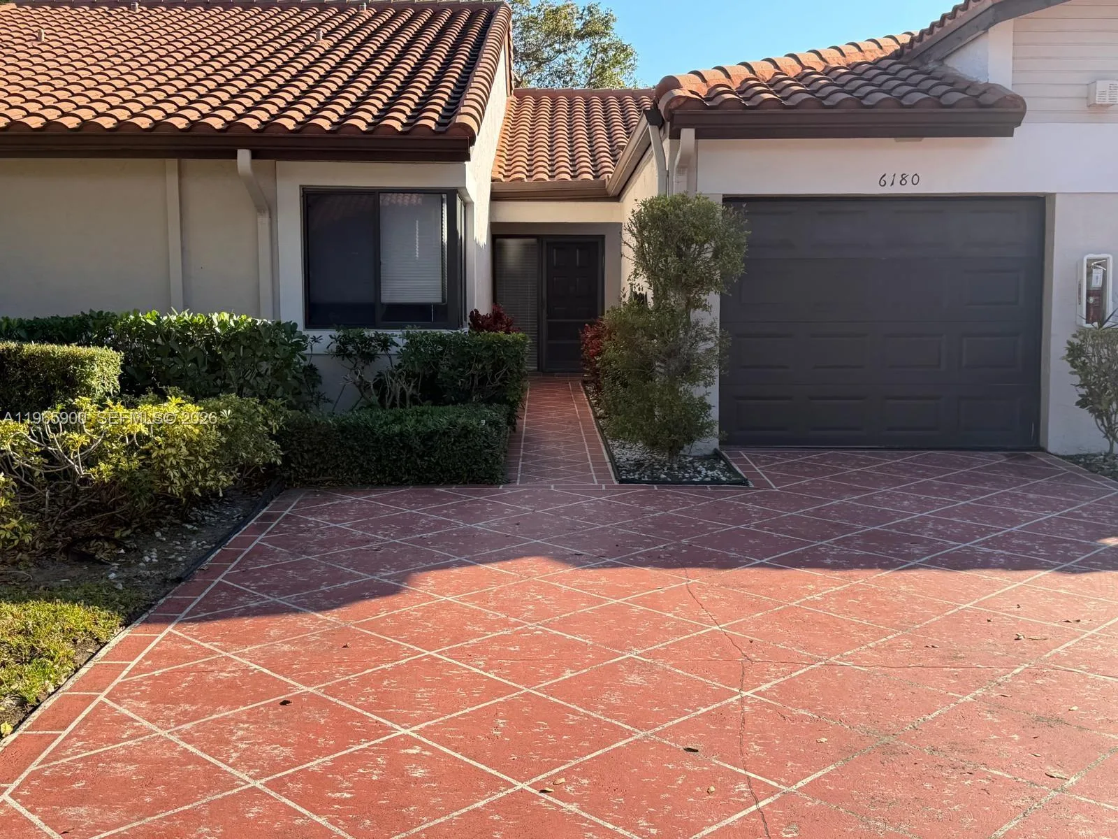 6180 Kings Gate Cir, Delray Beach, FL 33484 photo 2