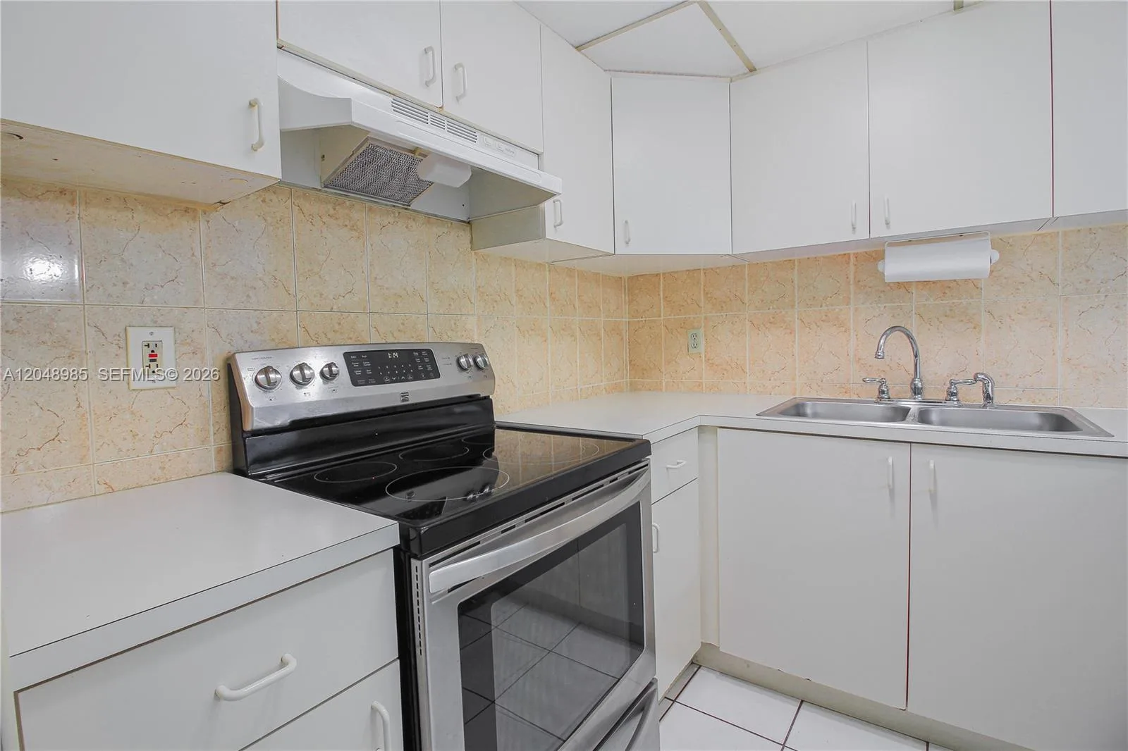 8050 NW 8th St # 1306, Miami, FL 33126 photo 10